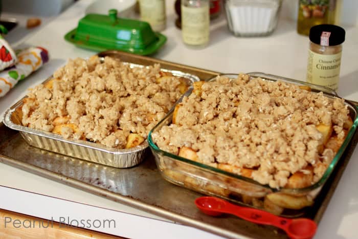 Stock your freezer: Apple Crisp recipe | Peanut Blossom This freezer friendly easy apple crisp will change your fall baking forever