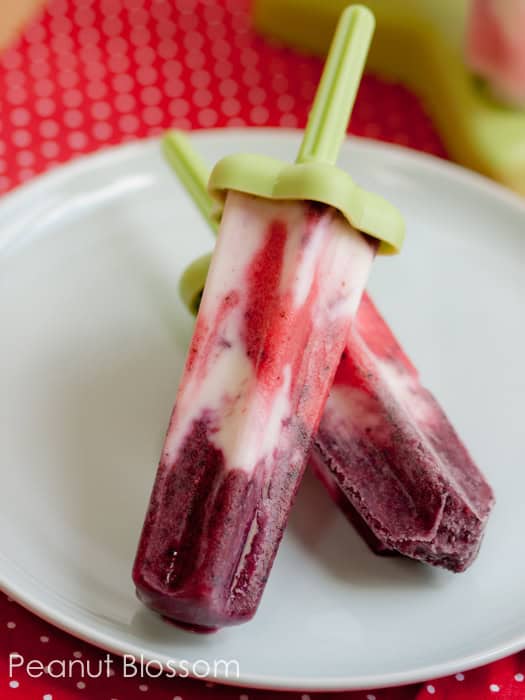 Firecracker popsicles for the 4th of July