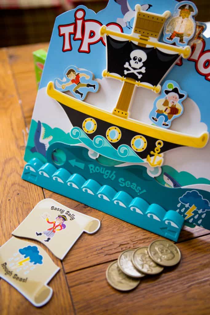 3 secrets to the perfect family game night