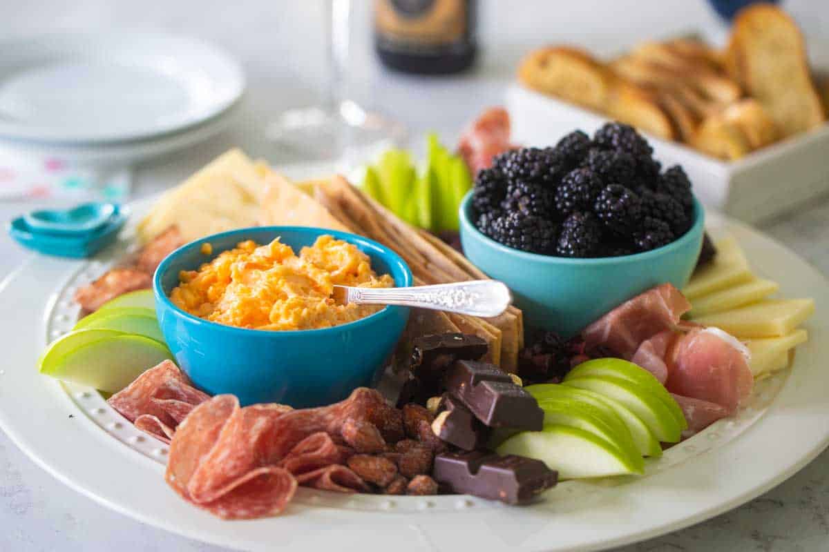 Just 4 steps to the easiest cheddar snack board