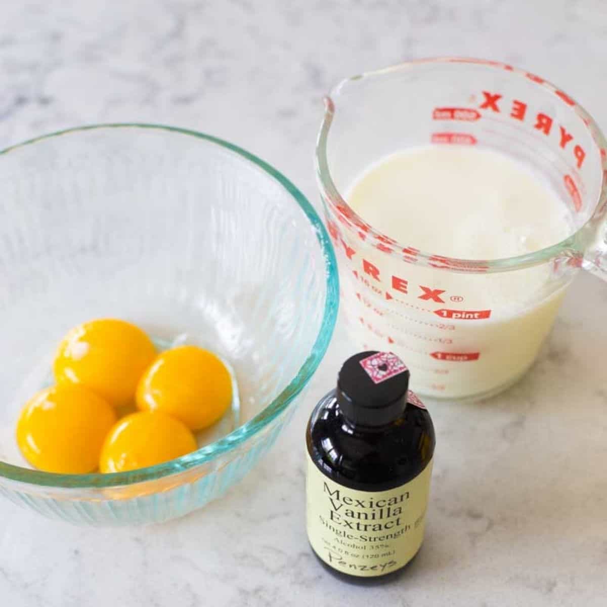 The ingredients to make the vanilla sauce are on the counter.