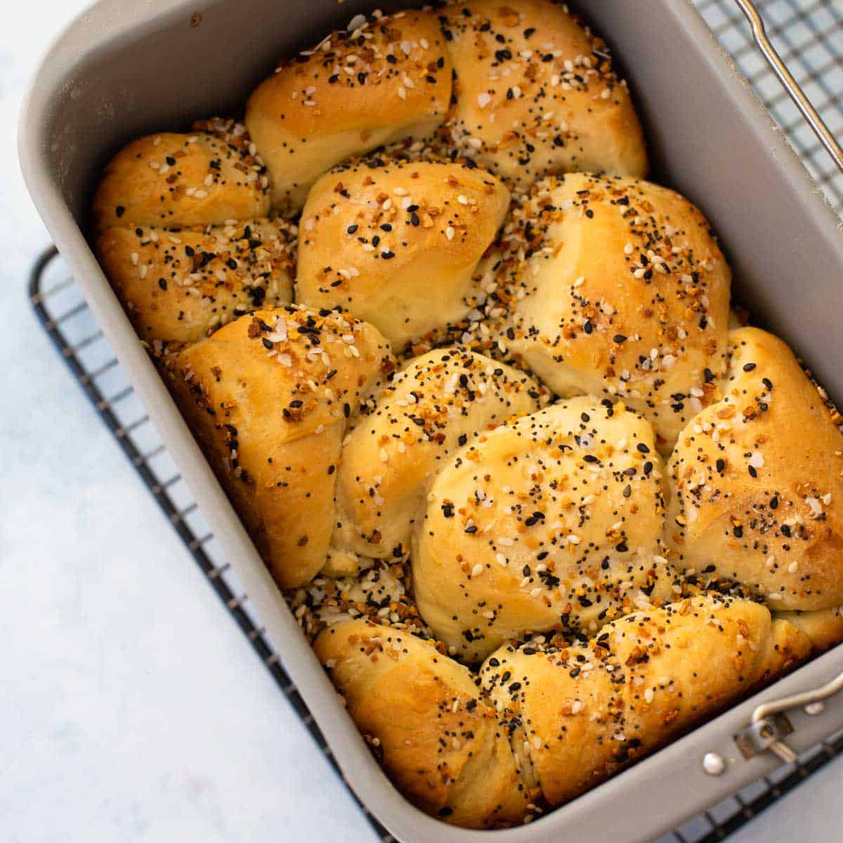 Everything Bagel Dinner Rolls Recipe 