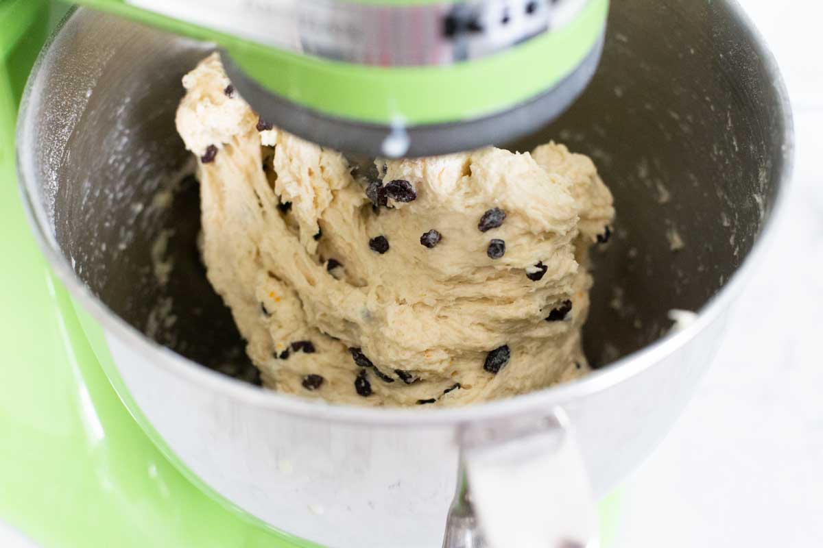 A stand mixer is mixing the Irish soda bread dough. 