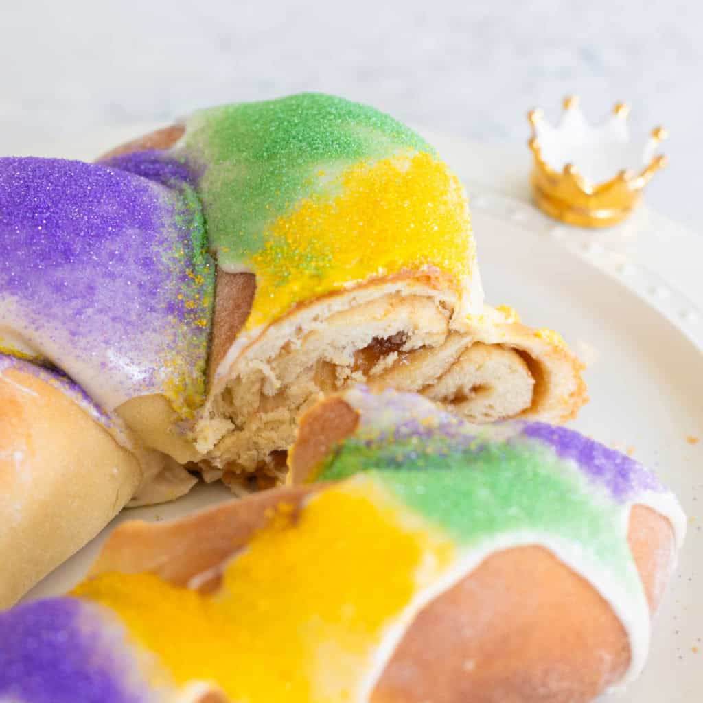 Easy King Cake {Bread Machine}